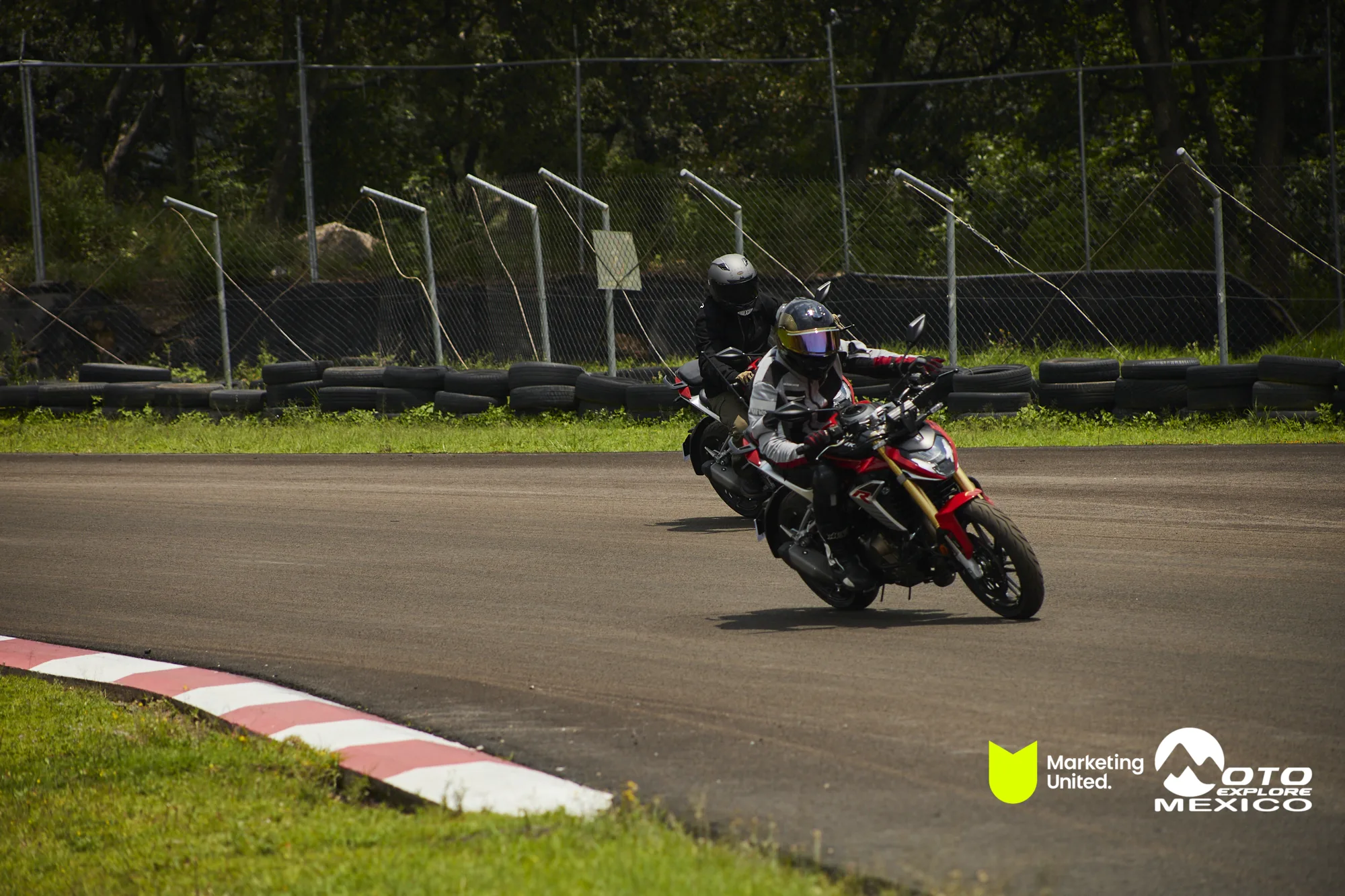 HUNK TRACKDAY 398